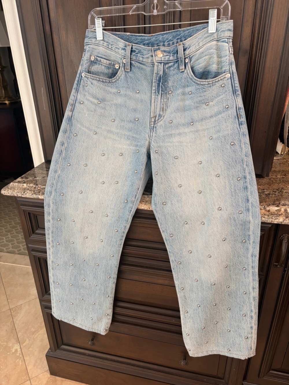 pistola Lexi mid rise bowed straight Light Wash Studded Cropped Jeans 27 Aries